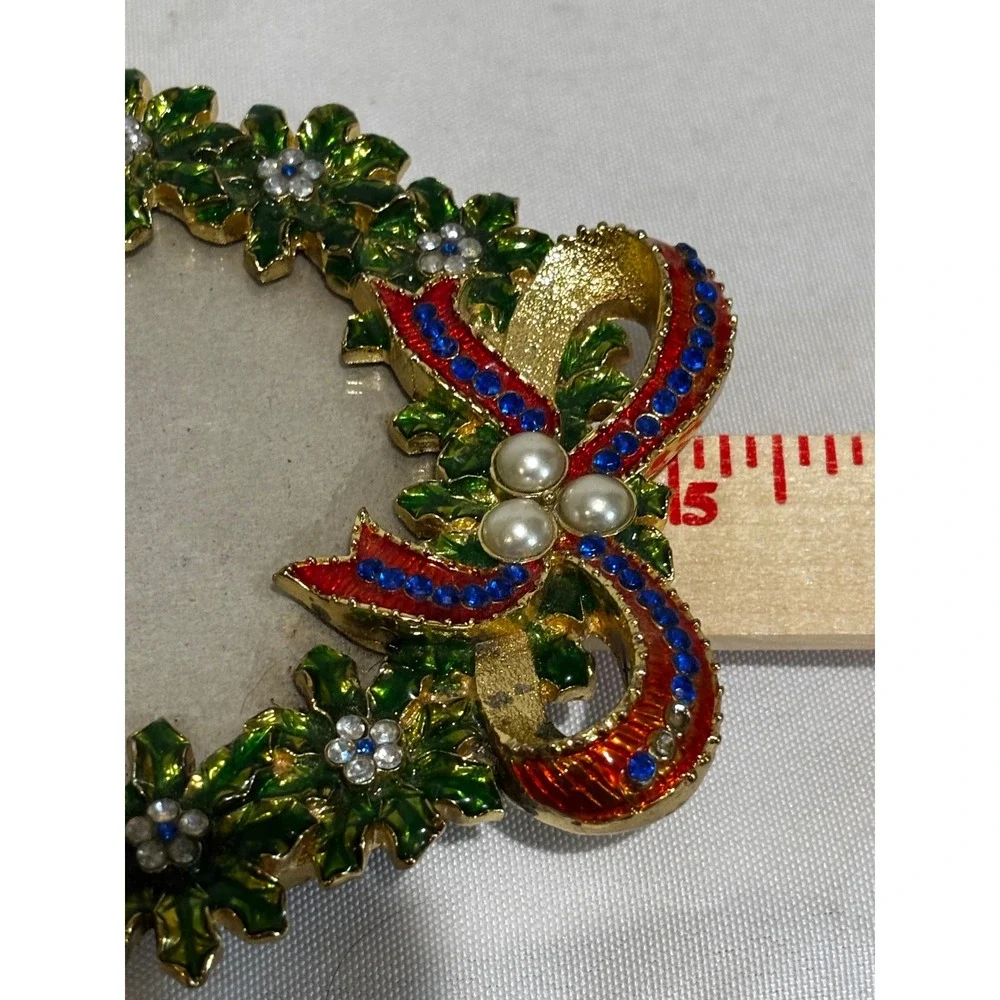 Christmas Wreath Picture Frame Enameled Rhinestone Pearl Holly Gold Tone 4.5in